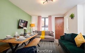 Perfect For Business Stays In Manchester - 5 Bedroom House By Purestay Short Lets & Serviced Accommodation