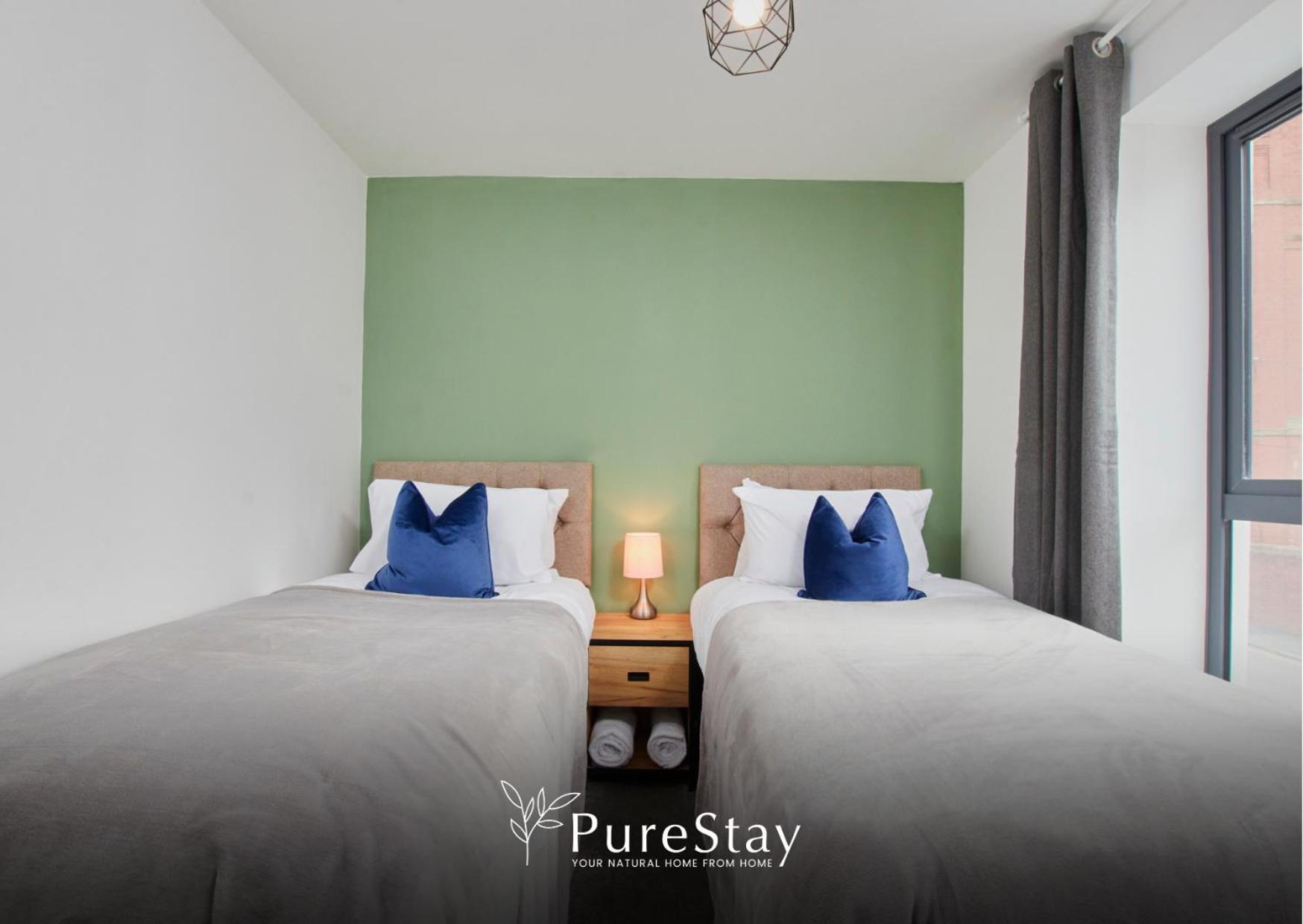 PureStay Manchester: 5-Bedroom Business Haven Exterior photo